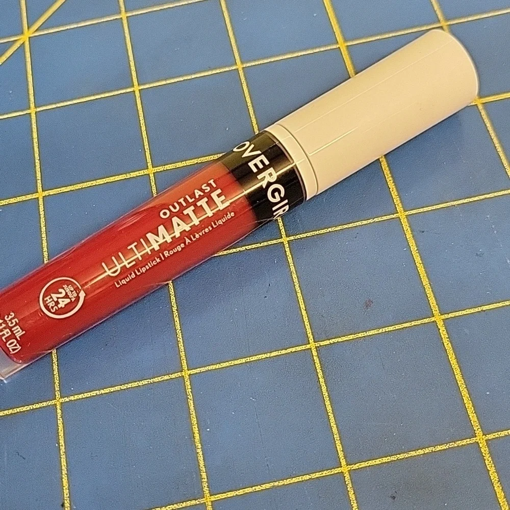 COVERGIRL Outlast Ultimate Liquid Lipstick 135 No Wine-ing New Sealed Tube